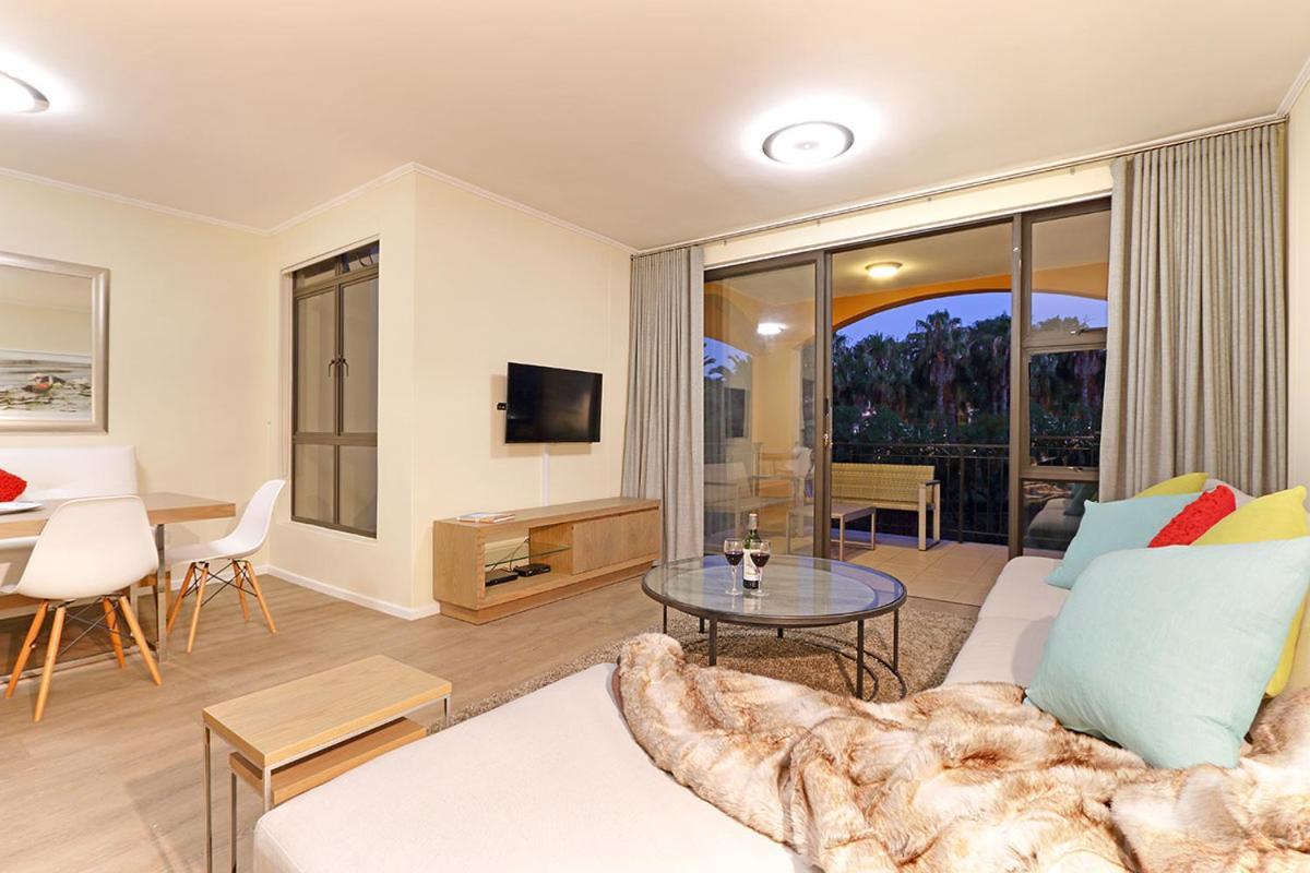 Capri 101 By Hostagents Apartment เคปทาวน์ ภายนอก รูปภาพ