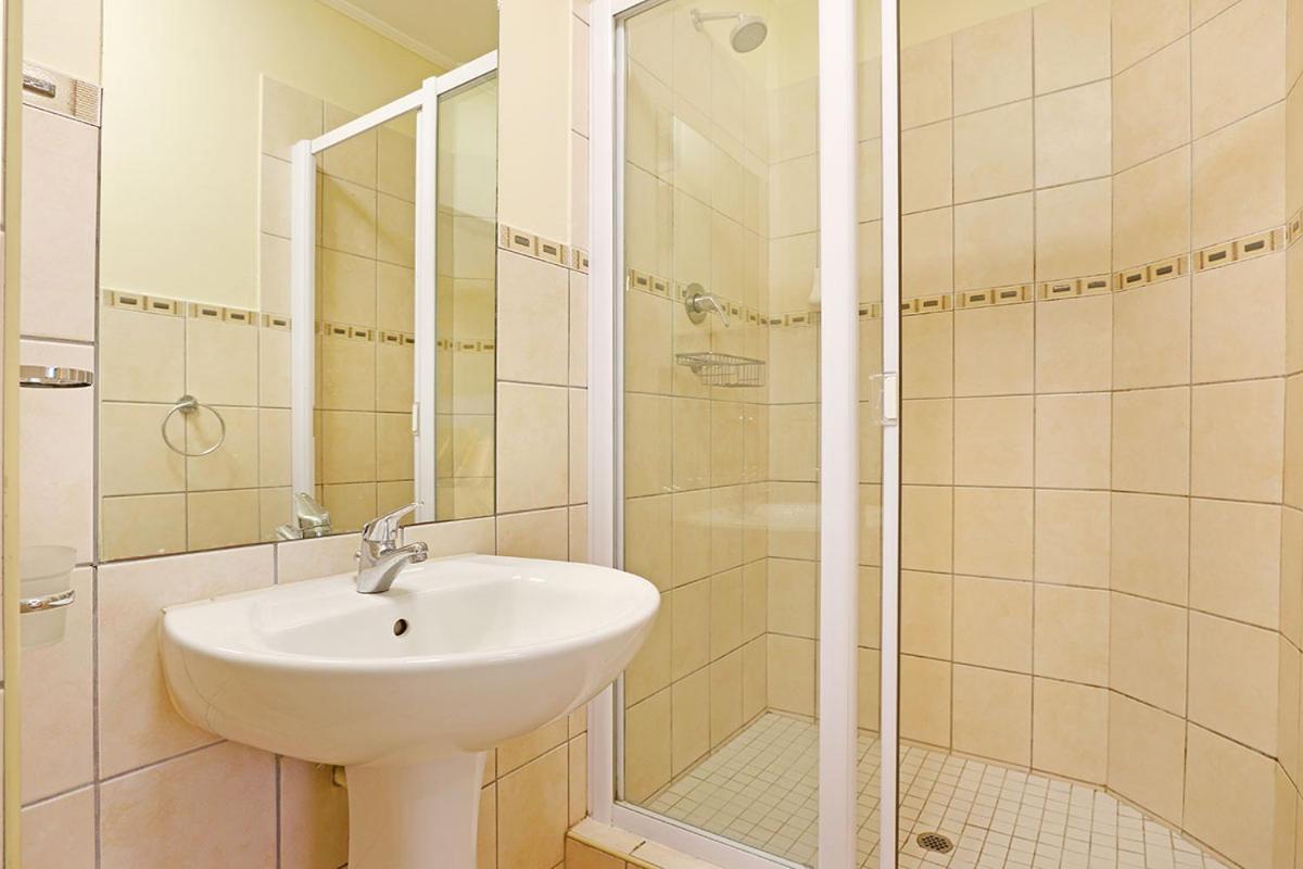 Capri 101 By Hostagents Apartment เคปทาวน์ ภายนอก รูปภาพ